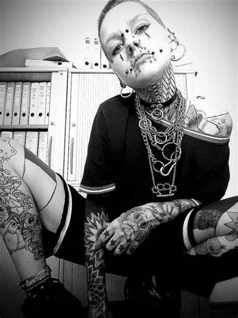 Heavily Tattooed And Pierced Freaks 26 Klykercom