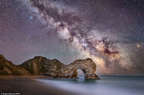 Stunning Images Show The Milky Way In Incredible Detail Daily Mail Online