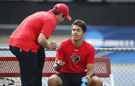 Find Out What College Coaches Look For In Recruits Tennis Com