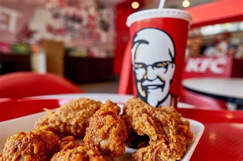 Kfc is now selling vegan chicken nuggets in 2 major cities. KFC is testing out vegan chicken in Canada