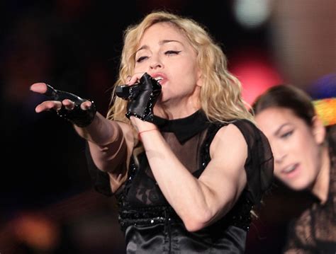 Madonna E Pussy Riot Insieme Sul Palco Per Amnesty International La Repubblica