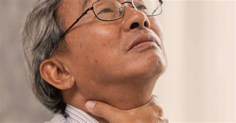 More about head & neck cancers. The symptoms and signs of throat cancer