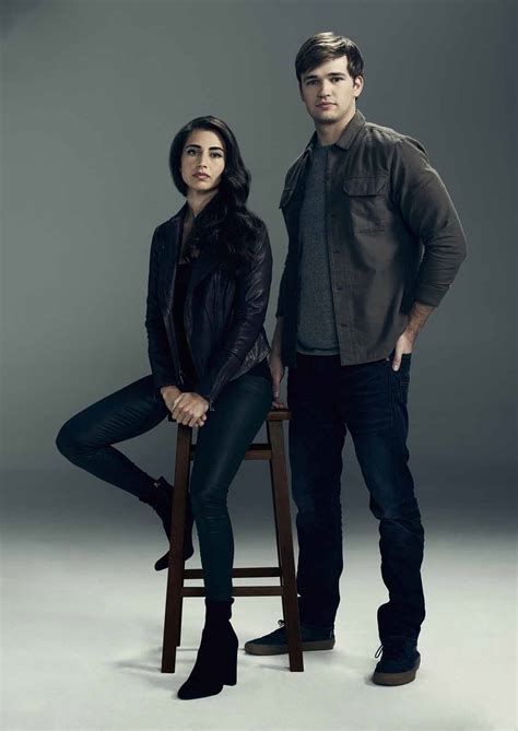 Namun akibat dari film yang ia bintangi tersebut ternyata vanesha diam diam baper dengan lawan mainnya yakni iqbaal. Foto de Dilan Gwyn - Foto Burkely Duffield, Dilan Gwyn ...