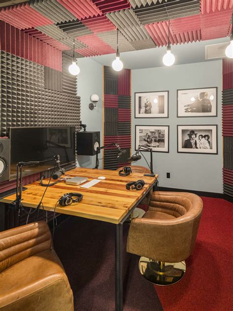 Eight Pro Podcast Studios That Are Waiting For Your Show