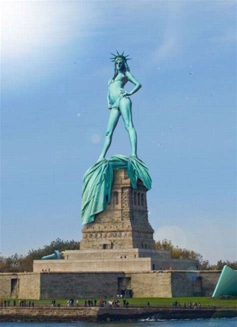 Statue Of Liberty Shows It All Funny Pictures Cats
