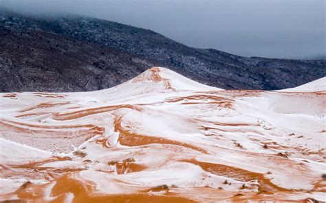 Rare Snowfall In The Sahara Creates A Desert Winter Wonderland