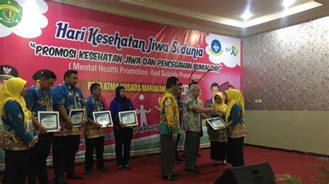 Peringatan hari kesehatan jiwa sedunia diperingati setiap tanggal 10 oktober oleh negara internasional termasuk indonesia mengikuti ketetapan world federation for mental health. Peringati Hari Kesehatan Jiwa Sedunia, Isran Noor: Bisa ...