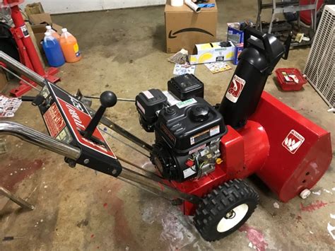 Want to fire it up, however don't have oil capacity drain the oil and see how much you get out. Toro 521 Refurbishment - Page 2 - Snowblower Forum : Snow Blower Forums
