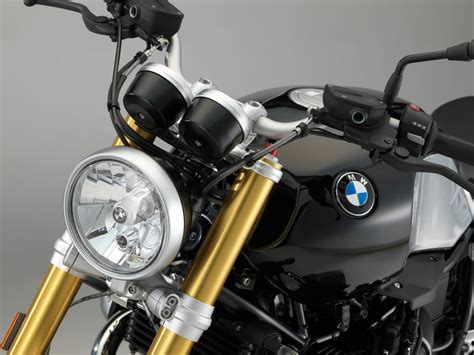 Bmw Rides Into Frankfurt With Bevy Of Bikes Including Electric Vision