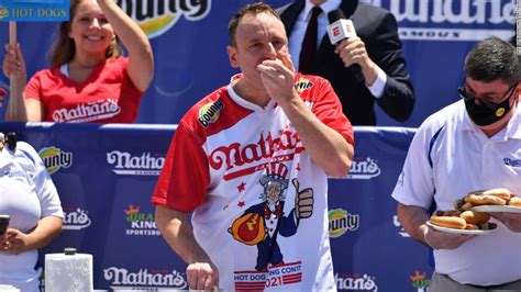 Nathans Hot Dog Contest 2021 Winners Joey Chestnut And Michelle Lesco