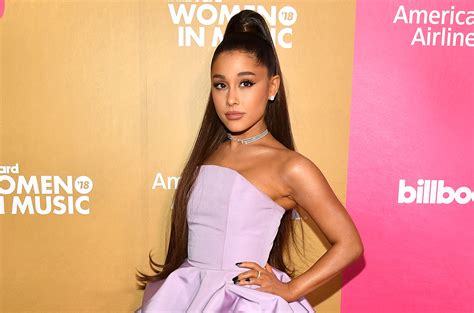 Ariana Grande Surprises Fans At Rem Beauty Pop Up In Nyc ‘today