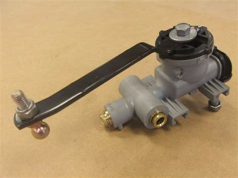 Freightliner Height Control Valve By Hadley Pn A18 69318 000