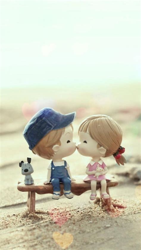 Download Cute Cartoon Couple Kiss Wallpaper
