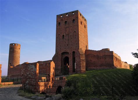 Zamek w Czersku Veturo pl Atrakcje turystyczne w Polsce i na świecie