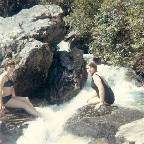 Color Snaps That Capture Daily Life Of Teenage Girls In The Swinging