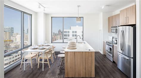 The home of the best bawstuhn accents and many legendary and/or infamous members of boston's political, religious and. Beautiful Open Concept Apartment | Open concept floor ...