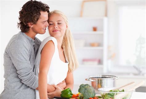 Célibataires Et Passionnés De Cuisine Cooking Romance Est Fait Pour