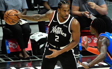 Leonard has missed the clippers' last three games due to a knee contusion. Clippers extend winning streak, silence Thunder | Inquirer ...