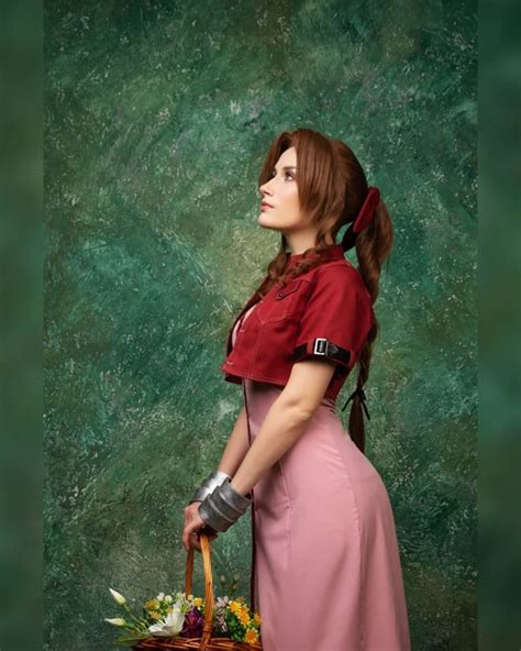 Aerith From Ff7 Cosplay By Narga Aoki Rbahraingamers