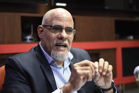 One year after their engagement they got married in july of 2011. PSOJ President Calls on Prime Minister To Take 'Zero ...