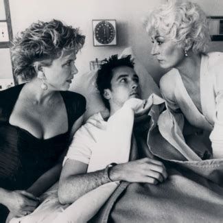 Anjelica Huston John Cusack And Annette Bening The Grifters