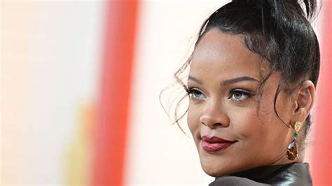 Rihanna Buys Massive LA Penthouse For 21 Million The Triangle Living