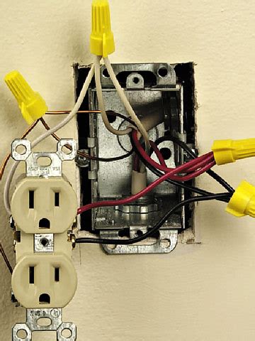 Wiring dual outlets from 240v source for 120v. Installing a Split Receptacle | Better Homes & Gardens