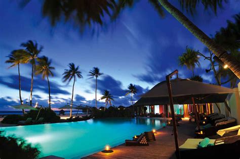 Feel The Luxury At Constance Halaveli Maldives Resort Extravaganzi