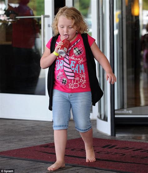 Honey Boo Boo Squeezes In Some Fun Between Signing Autographs At The