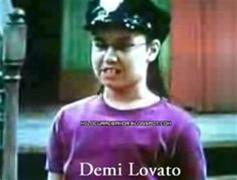 It made us reminisce about that time back in 2001 when the two first met on the set of the hit kids show, which filmed in their native texas. 8 Best demi lovato barney and friends 02 images | demi ...