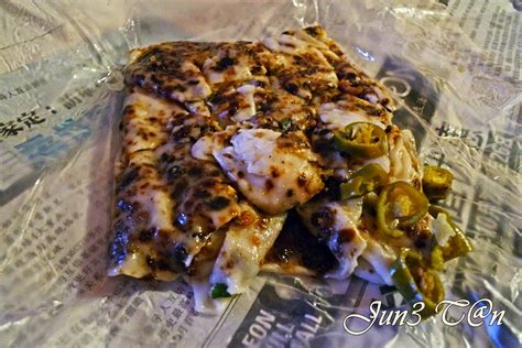 When it is hardened, cut it into 3cm pieces lengthwise. JuneTanyp: Liew Kee (Ah Lek) Chee Cheong Fun @ Teluk Intan ...