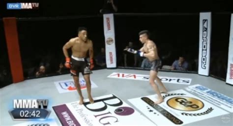 Cocky Mma Fighter Shows Off Dance Moves To Taunt Opponent Gets Knocked Out