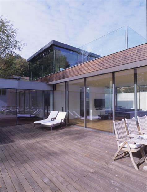 The setting is not fancy, but comfortable. HAUS SCHMID - Modernes Hanghaus im Dialog mit Altbestand ...