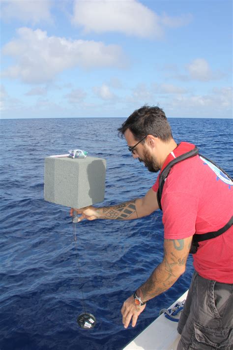 Tracking Marine Debris Noaaaoml