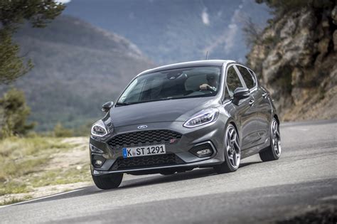 Review Ford Fiesta St 2018