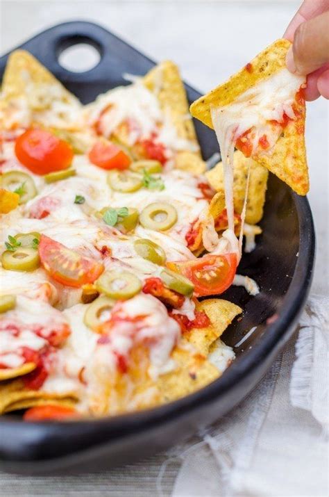 We can totally see why this is a favourite of barry's! Pizza Nachos in 2020 | Food recipes, Pizza nachos, Cooking ...