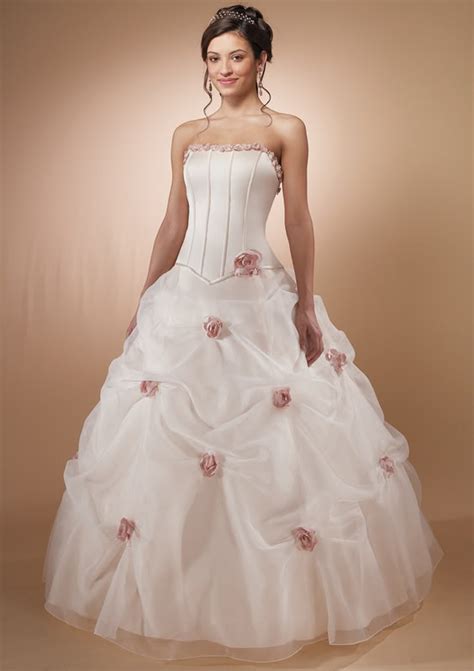 White And Pink Wedding Dresses In Mosaic View Wedding Dresses In