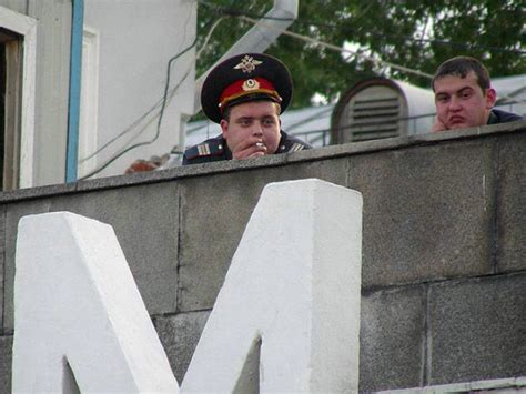 18 hilarious pictures of russian cops in ridiculous situations