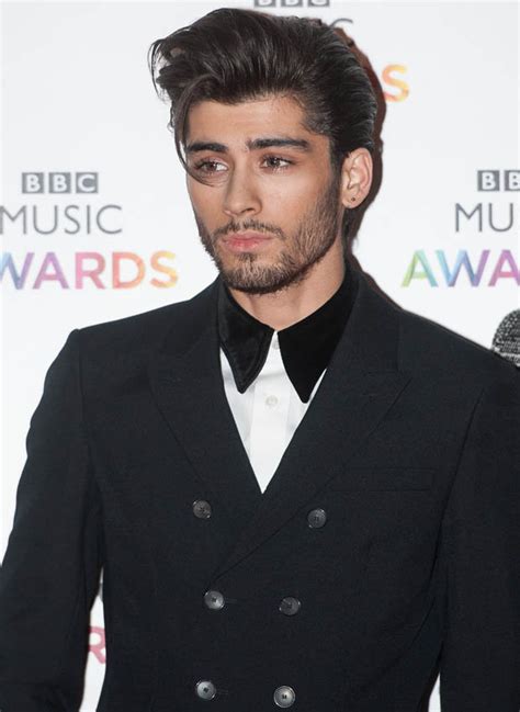 Green Hair Dont Care Zayn Malik Debuts Neon Do With Perrie Edwards