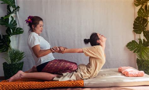 Introduction To Thai Massage Plus 3 Techniques
