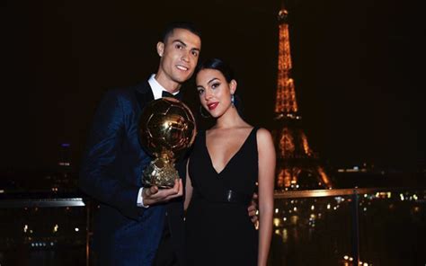 Ronaldo Georgina Rodriguez Receive Ballon Dor Present