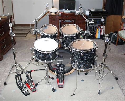 Dw Performance Series Black Diamond 5 Piece Drum Set With Reverb