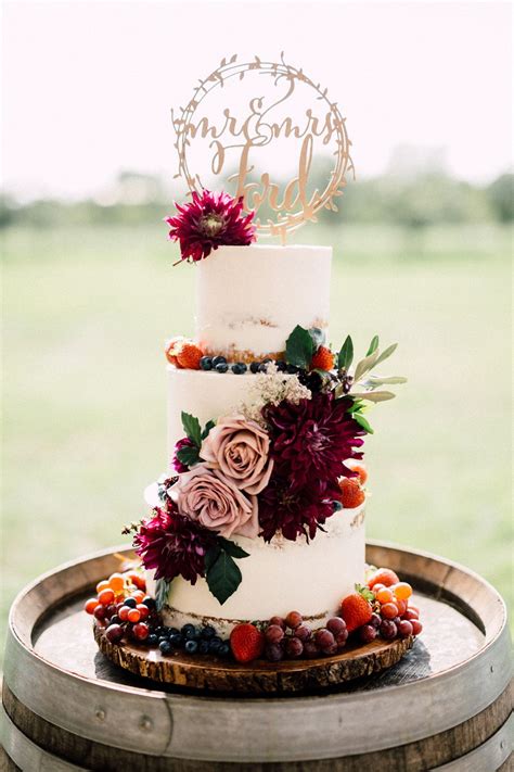 35 burgundy wedding cakes on your big day chicwedd