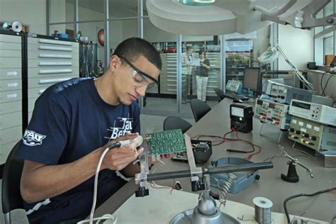 There are computer scientists, software engineers and hardware engineers. FAU receives $4.4 million grant to increase Hispanics in ...