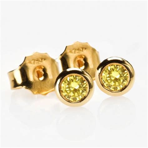 Intense Yellow Diamond Earrings Diamonds Earrings Diamondearrings Fancycolordiamonds