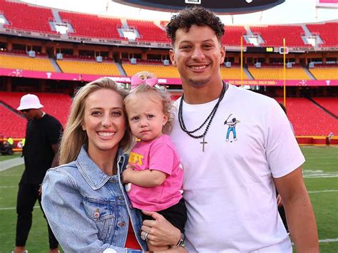 Patrick Mahomes Brittany And Travis Kelces Net Worth Comparison Fan