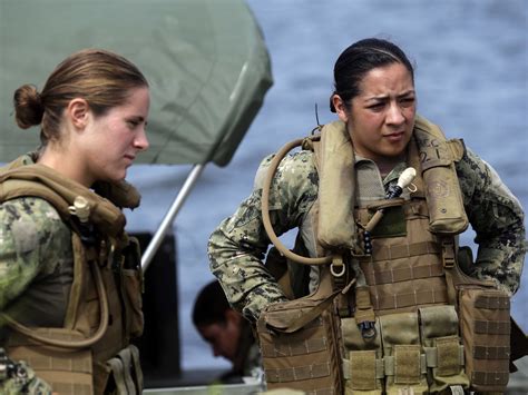 can females have fades in the army combat training can female marines get the job done npr