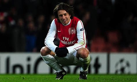tomas rosicky signs new deal with arsenal daily mail online