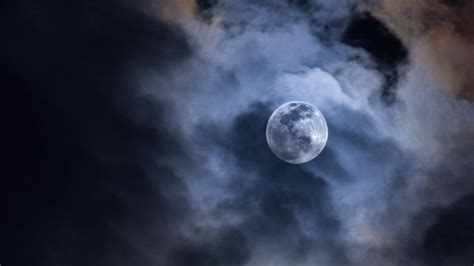 Tapety Księżyc Chmury światło Księżyca Niebo Noc Ciemny