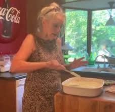 Welcome to the real cooking with brenda gantt! Blueberry Delight recipe by Brenda Gantt - Google Search ...